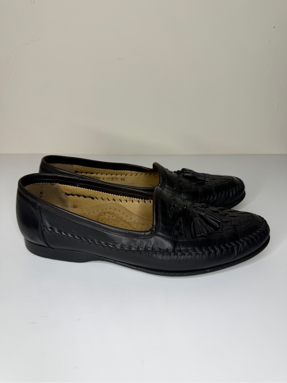 Santoni Black Woven Leather Tassel Loafers Men’s 10D Made in Italy Handcrafted